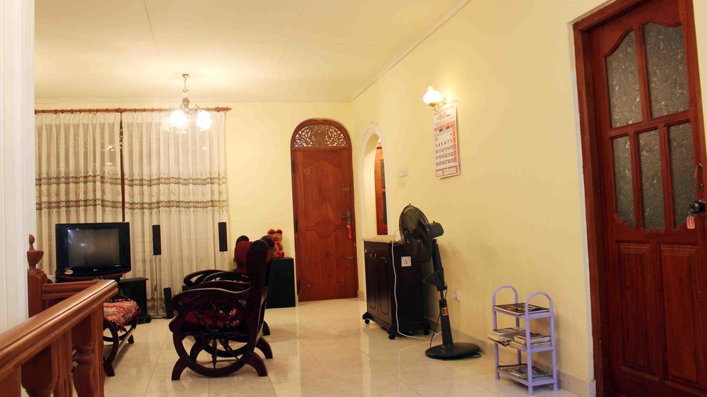Anura Home Stay カルータラ エクステリア 写真
