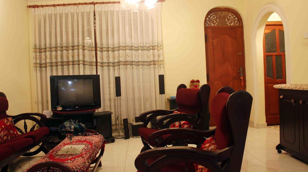 Anura Home Stay カルータラ エクステリア 写真