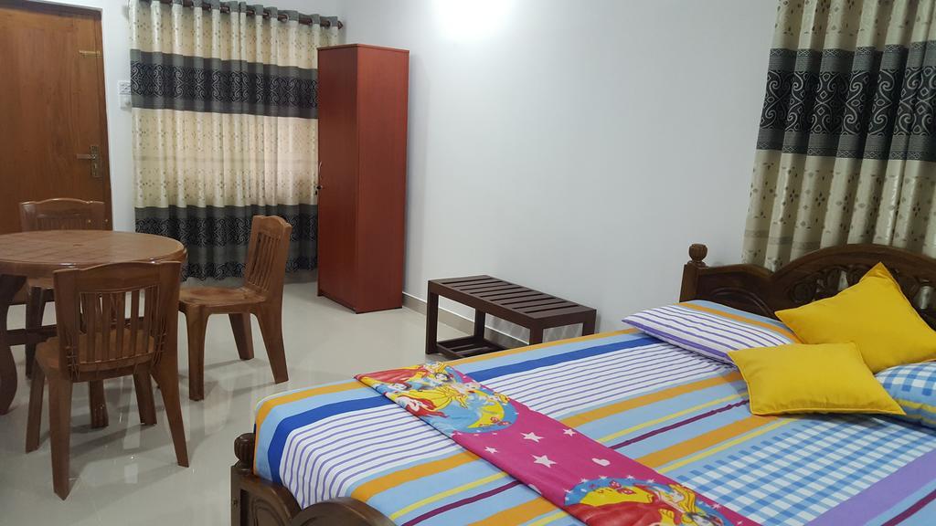 Anura Home Stay カルータラ エクステリア 写真