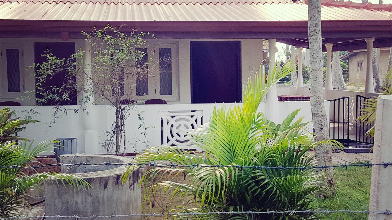Anura Home Stay カルータラ エクステリア 写真